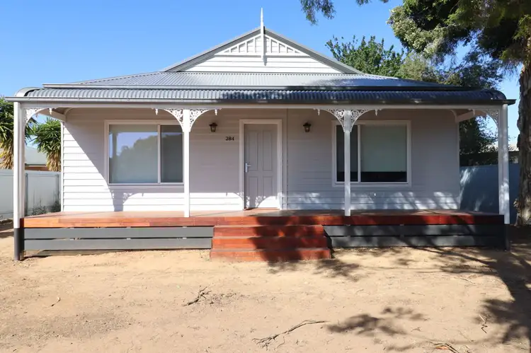 284 Harfleur Street, Deniliquin NSW 2710