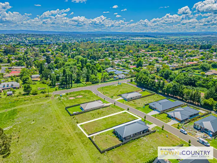 Third view of Homely house listing, 8 Melba Place, Armidale NSW 2350