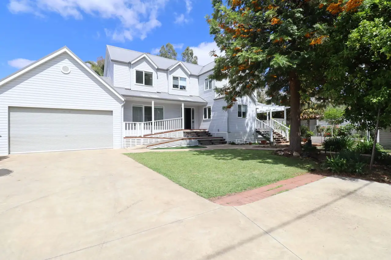 Main view of Homely house listing, 336-338 Hodgkins Street, Deniliquin NSW 2710