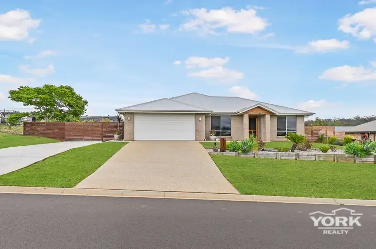 15 Rosella Gardens Drive, Meringandan West QLD 4352