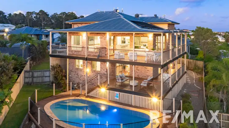 15 Emanual Court, Eatons Hill QLD 4037