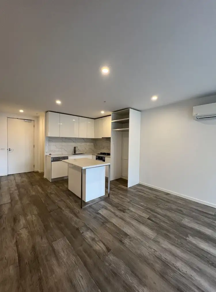 Sixth view of Homely apartment listing, 301/330 Manningham Road, Doncaster VIC 3108