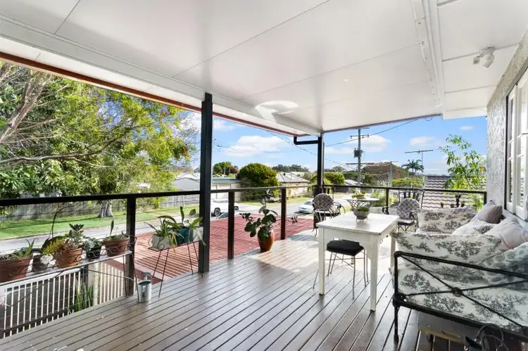 110 Arthur Street, Woody Point QLD 4019