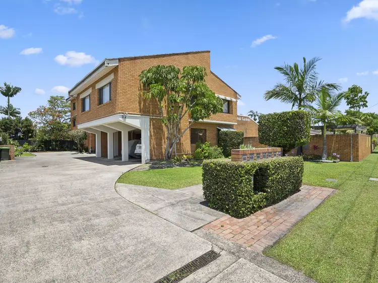 Third view of Homely unit listing, 2/32 Karuah Avenue, Coffs Harbour NSW 2450