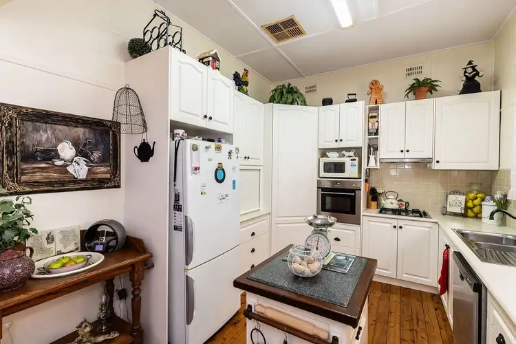 Fifth view of Homely house listing, 317 Fallon St, North Albury NSW 2640