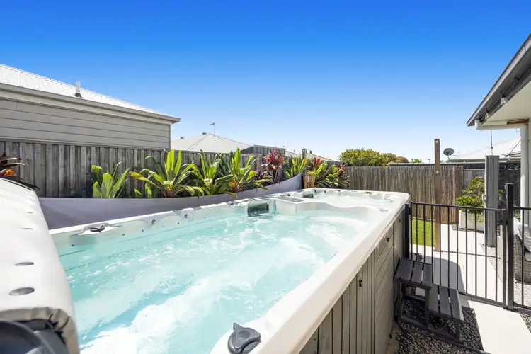 3 Brampton Way, Meridan Plains QLD 4551