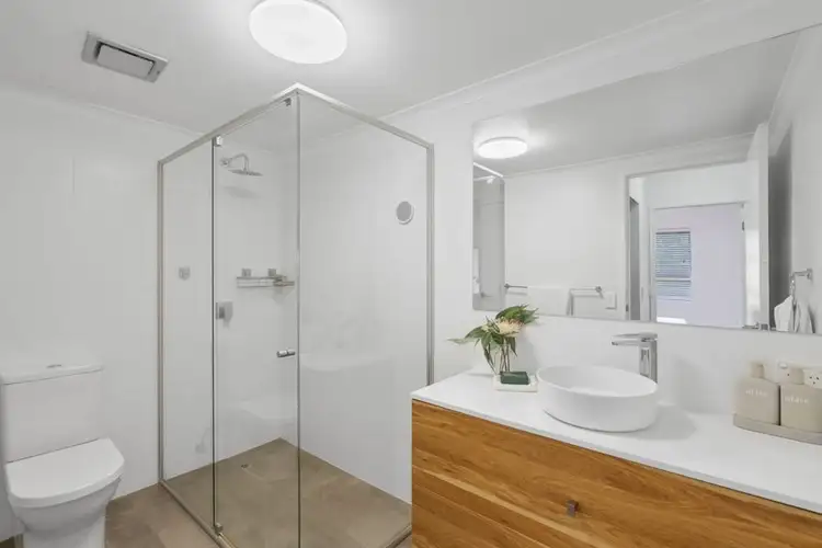 Sixth view of Homely unit listing, 16/11 Kitchener St, Coorparoo QLD 4151