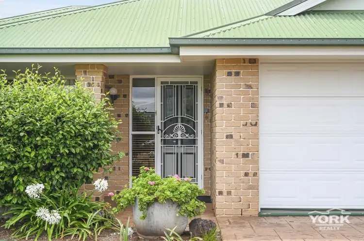 16 Gerbera Court, Middle Ridge QLD 4350