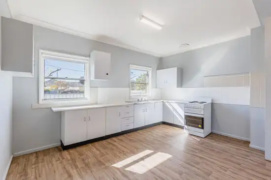Seventh view of Homely house listing, 28 Fifth Avenue North, Narromine NSW 2821