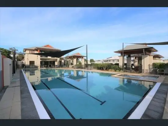 Main view of Homely townhouse listing, 72 Greenway CCT, Mount Ommaney QLD 4074