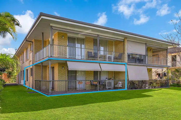 1/16 Banks Avenue