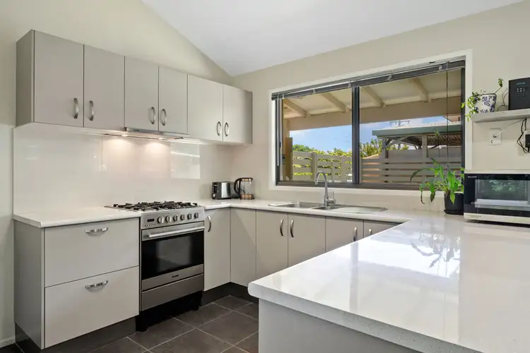 Fifth view of Homely house listing, 8 Avalon court, Strathpine QLD 4500