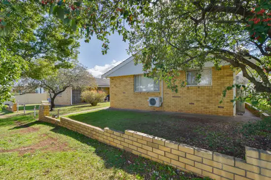 Main view of Homely unit listing, 2/6 Rawson Avenue, Tamworth NSW 2340
