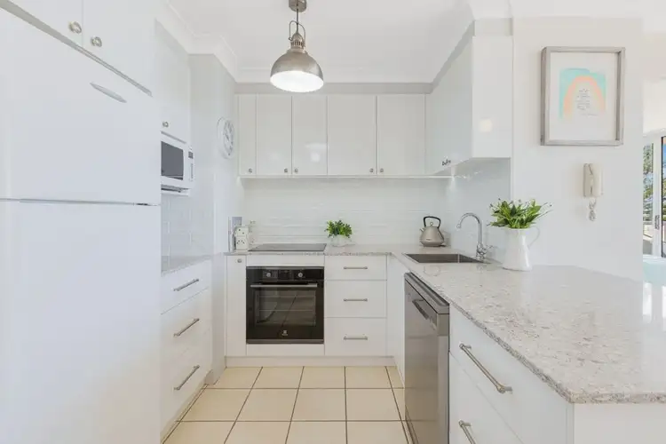 Sixth view of Homely unit listing, 8/5 Ward Street, Rainbow Bay QLD 4225