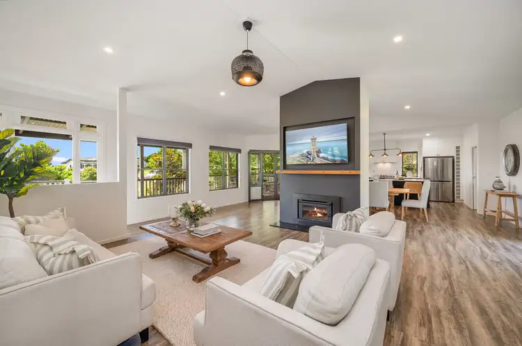 18 Mahogany Place, Maleny QLD 4552
