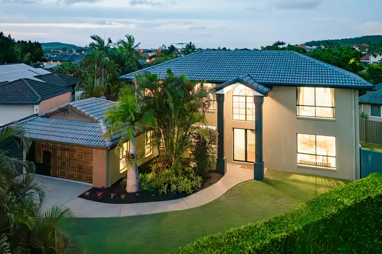 76 Kirra Place, Carindale QLD 4152
