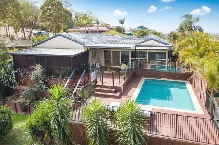 4 Highvale Drive, Helensvale QLD 4212