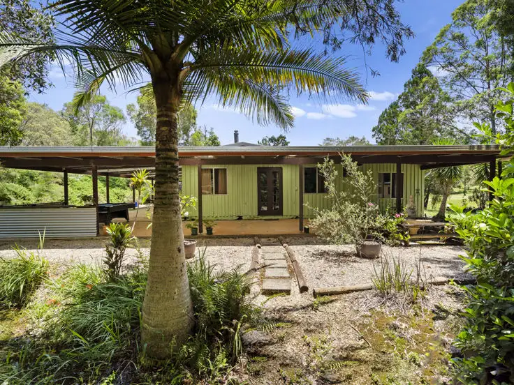 136 Pinnacle Road, Pumpenbil NSW 2484