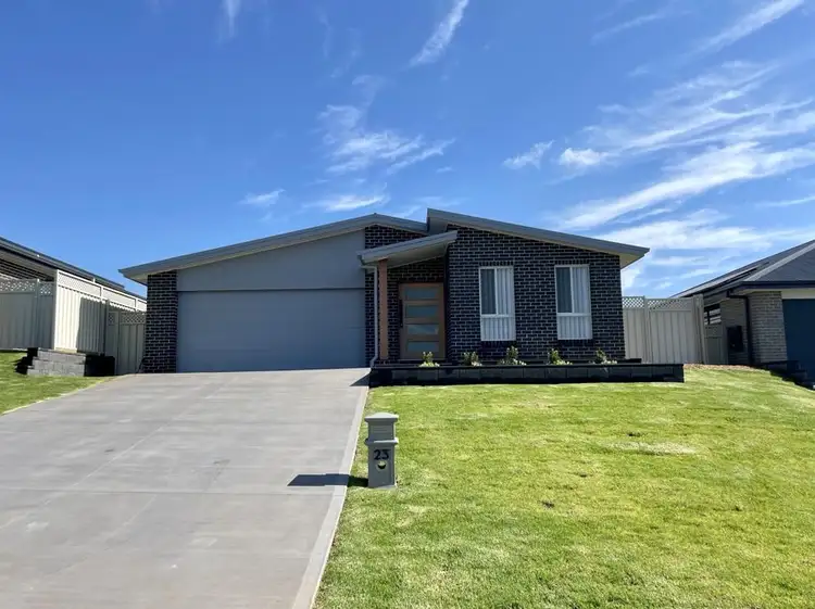 23 Purlingbrook Terrace, Dubbo NSW 2830