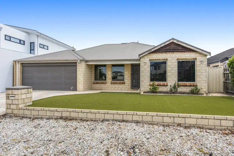 13 Glentrool Gardens, Canning Vale WA 6155