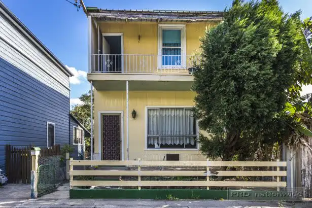 1 Scott Street, Carrington NSW 2294
