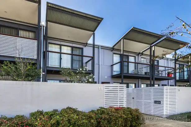 19/1 Forbes Street, Carrington NSW 2294