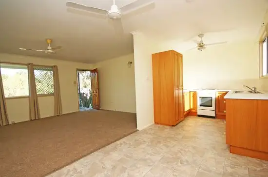 Seventh view of Homely house listing, 5 Champagne Crescent, Kelso QLD 4815