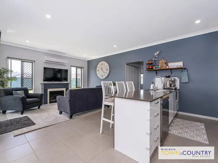 Sixth view of Homely house listing, 14 Lara Avenue, Armidale NSW 2350