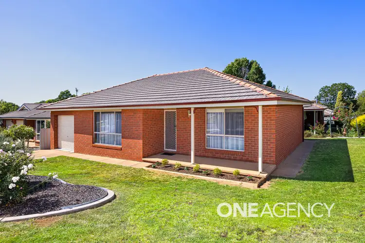 1/44 FAY AVENUE, Kooringal NSW 2650