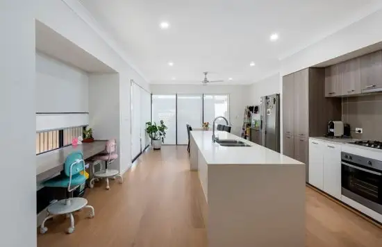61 Kookaburra Circuit, Rochedale QLD 4123
