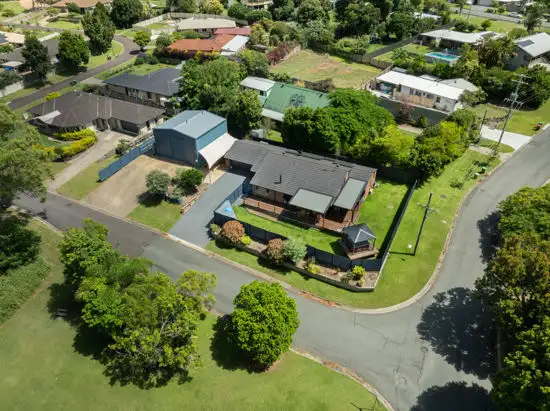 12 Kirsten Dve, Glass House Mountains QLD 4518