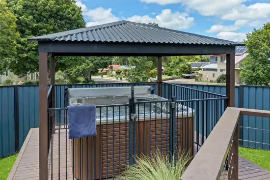12 Kirsten Dve, Glass House Mountains QLD 4518