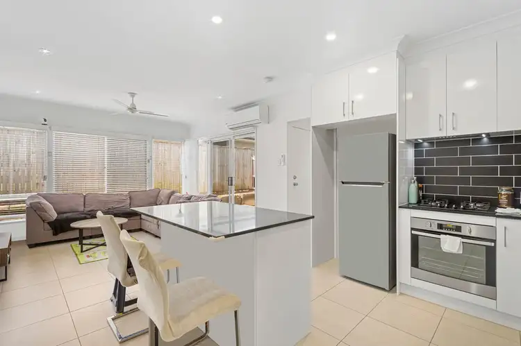 Fifth view of Homely townhouse listing, 24/9 Cromwell Court, Doolandella QLD 4077