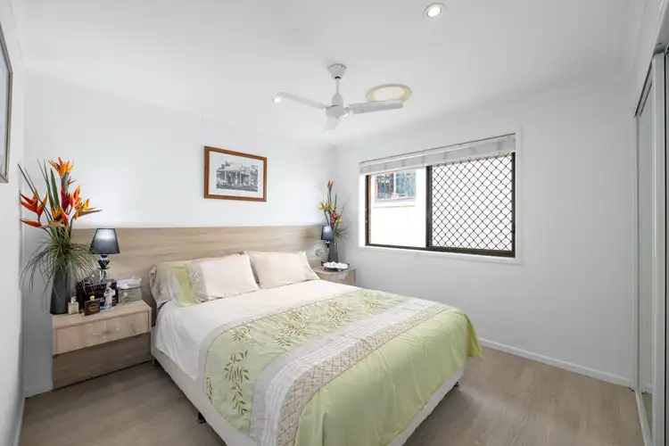 Sixth view of Homely semi-detached listing, 2/1a Forest Court, Aroona QLD 4551