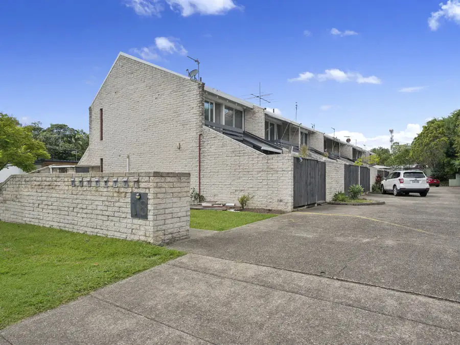 Main view of Homely townhouse listing, 1/18 Combine Street, Coffs Harbour NSW 2450
