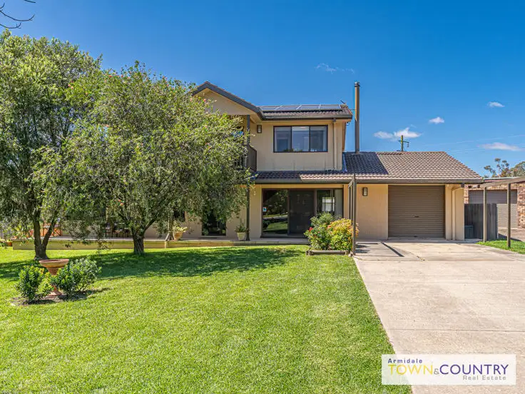 13 Hawthorne Close, Armidale NSW 2350