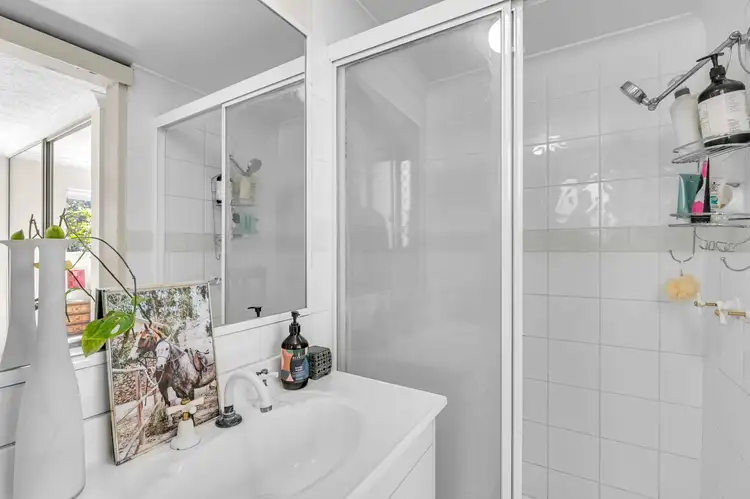 Sixth view of Homely apartment listing, 4/15 Lima Street, Auchenflower QLD 4066