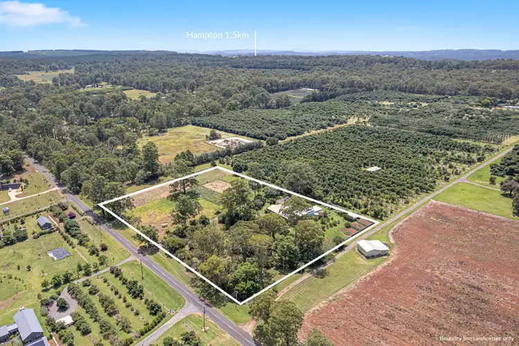 100 Brennan Road, Hampton QLD 4352