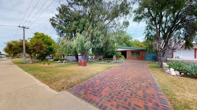 11 Baroy Street