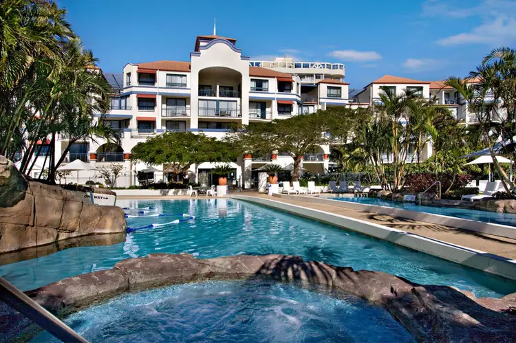 433/99 Griffith Street "CALYPSO PLAZA", Coolangatta QLD 4225