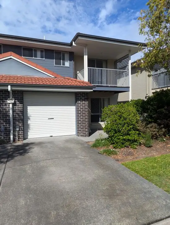 15 131 McAuley Parade, Pacific Pines QLD 4211
