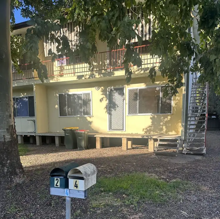 2 4 Condor Crescent, Moree NSW 2400