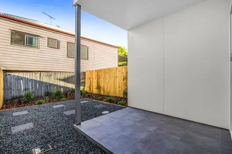 Third view of Homely studio listing, 5/2a Nordenfeldt Road, Morningside QLD 4170