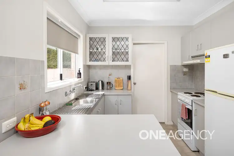 Third view of Homely unit listing, 2/32 BOLTON STREET, Wagga Wagga NSW 2650