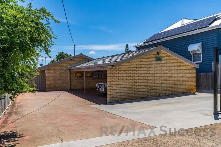 2/235a South Street, South Toowoomba QLD 4350
