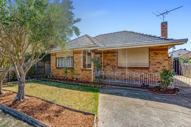 14 Corvey Road, Reservoir VIC 3073