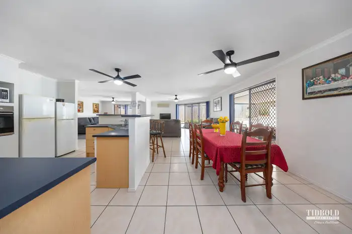 Sixth view of Homely house listing, 41 Kenilworth Place, Carindale QLD 4152