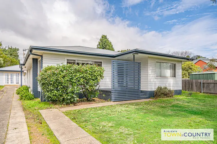 26 Lambs Avenue, Armidale NSW 2350