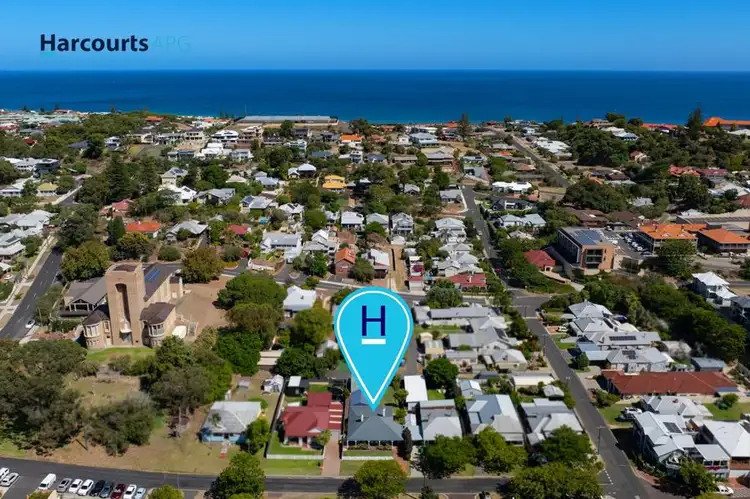 Second view of Homely house listing, 8 Oakley Street, Bunbury WA 6230