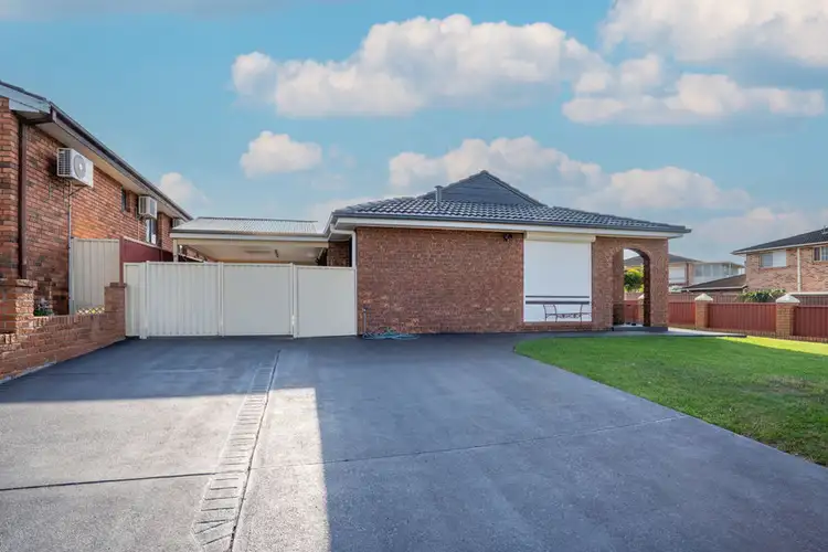 7 Winton Avenue, Edensor Park NSW 2176